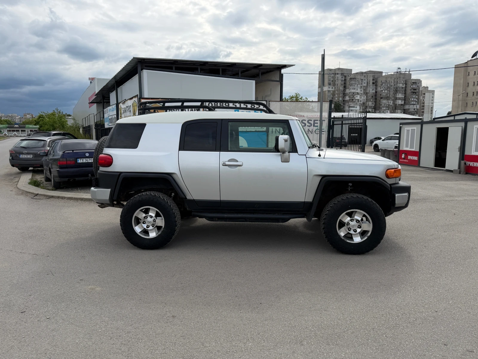 Toyota Fj cruiser 4.0 4х4 Ръчни Скорости , снимка 4 - Автомобили и джипове - 54609117
