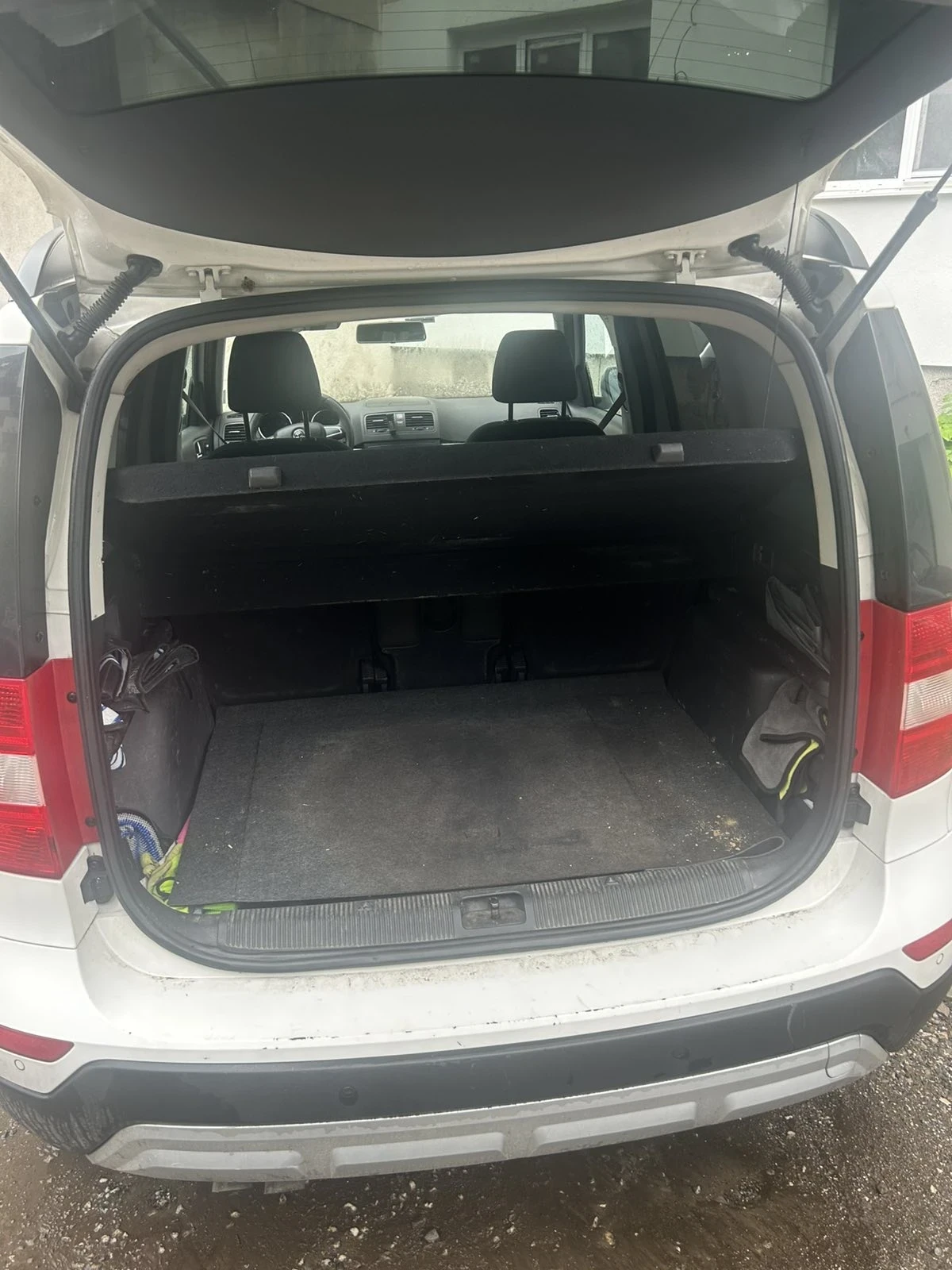 Skoda Yeti, снимка 5 - Автомобили и джипове - 54759522