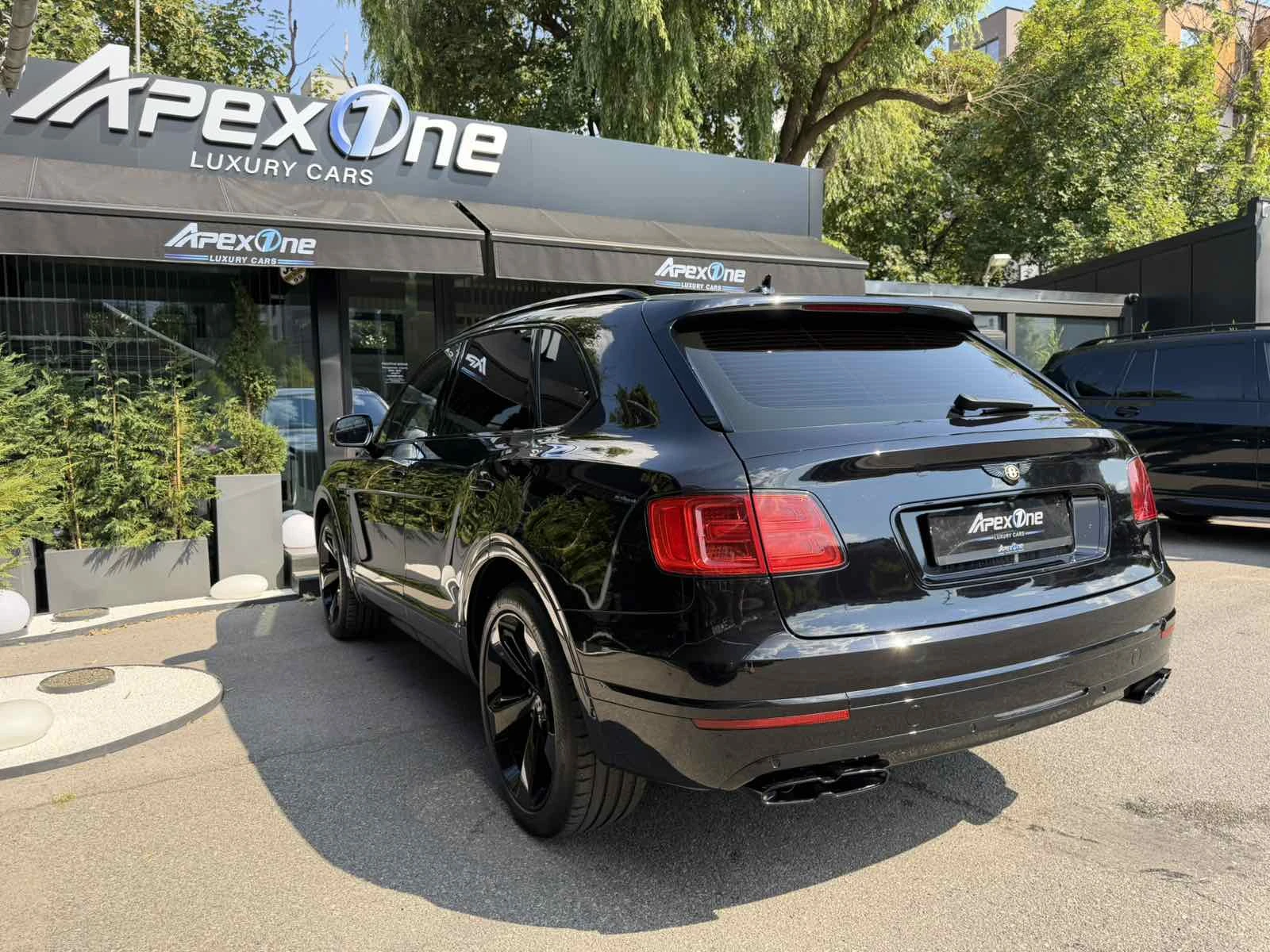 Bentley Bentayga TV/360/7SEATS/MASSAGE, снимка 4 - Автомобили и джипове - 55593371