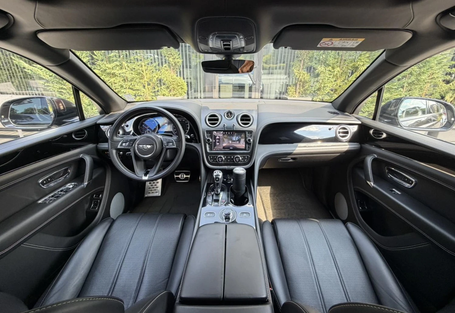 Bentley Bentayga TV/360/7SEATS/MASSAGE, снимка 13 - Автомобили и джипове - 55593371