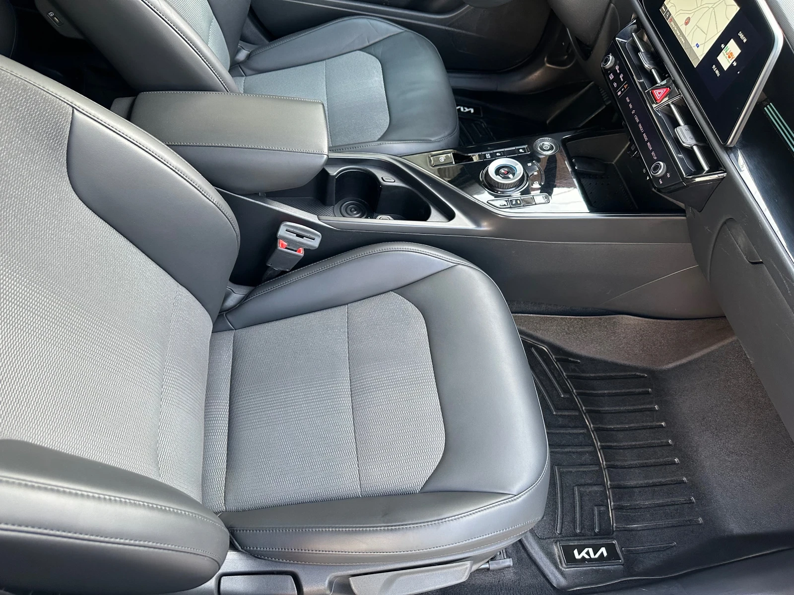 Kia Niro Термопомпа! Бяла Перла! Видео!, снимка 8 - Автомобили и джипове - 56396884