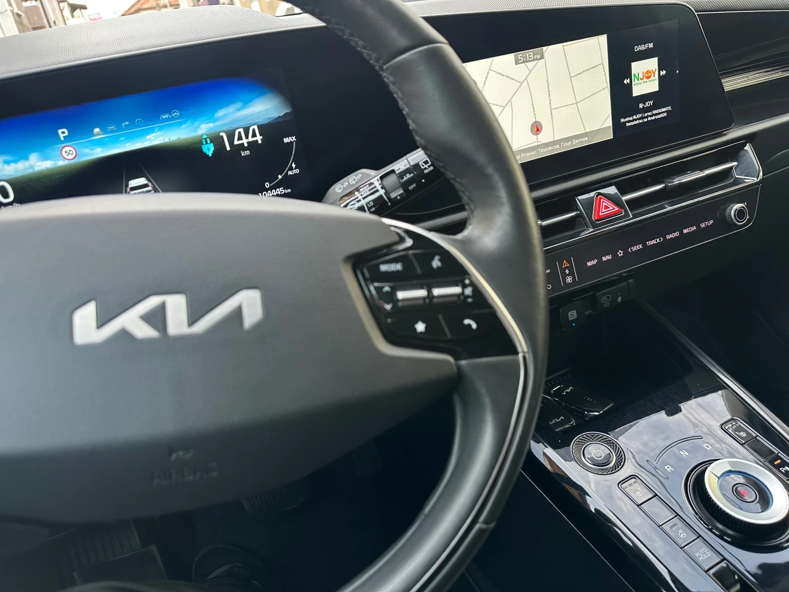 Kia Niro Термопомпа! Бяла Перла! Видео!, снимка 14 - Автомобили и джипове - 56396884