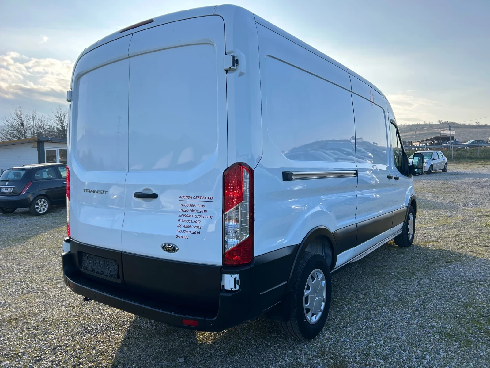 Ford Transit 2.0d 131kc eu6 6.броя - изображение 5