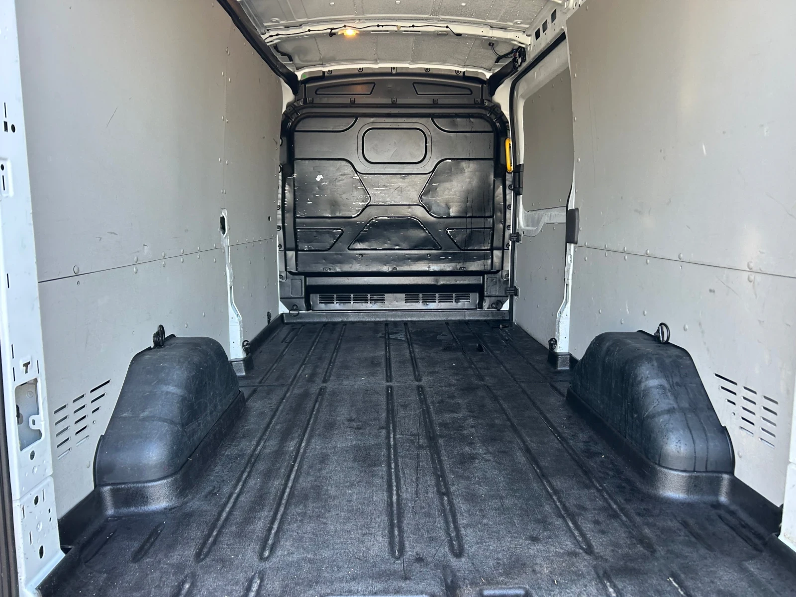 Ford Transit 2.0d 131kc eu6 6.броя - изображение 7