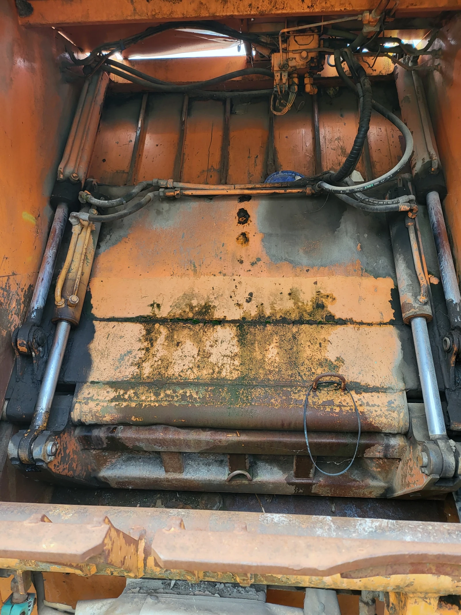 Mercedes-Benz 1722 сметосъбирач - изображение 3