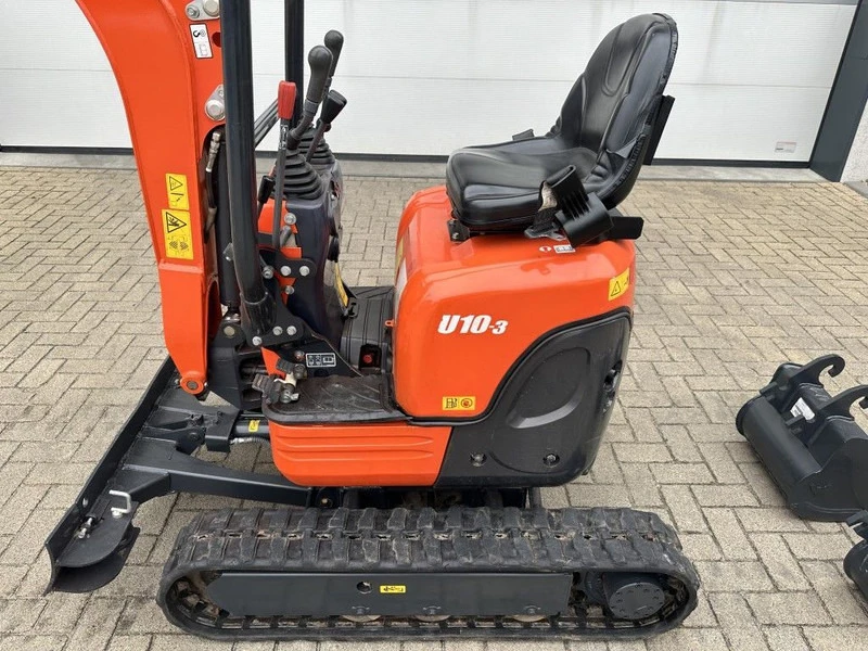 Багер Kubota U10-3, снимка 8 - Индустриална техника - 53476645