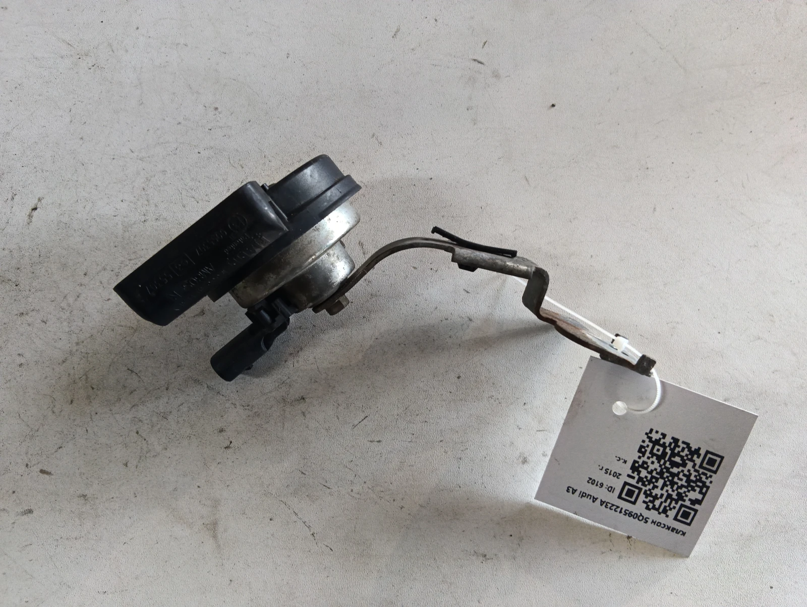 клаксон 5Q0951223A Audi A3