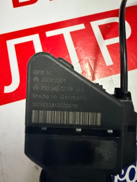 2105450208 Гълтач Контактен Ключ Mercedes-Benz CLK  W208 33000301 210 545 02 08, снимка 2 - Части - 53356780