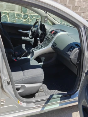 Toyota Auris, снимка 6