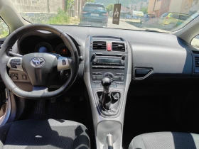 Toyota Auris, снимка 12