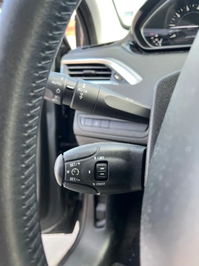 Peugeot 208, снимка 11