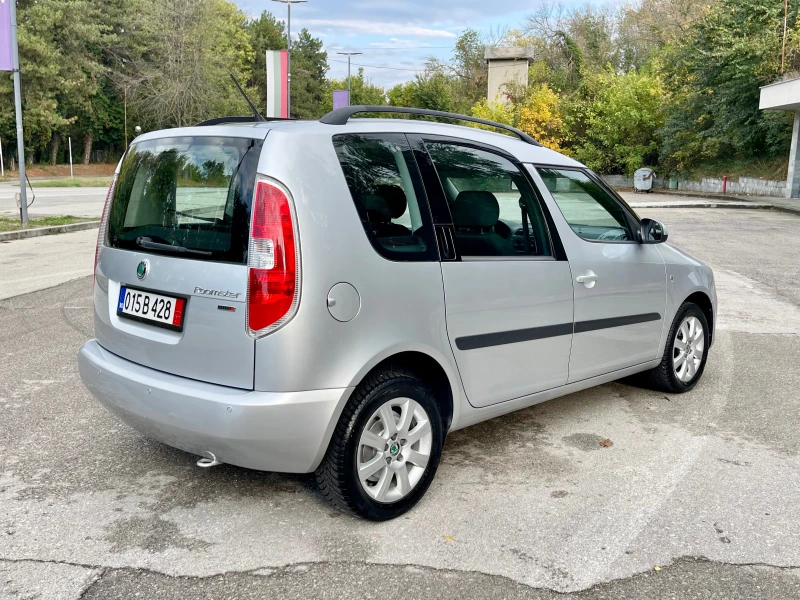 Skoda Roomster 1.2HPT* Газ-Бензин* Euro5* , снимка 4 - Автомобили и джипове - 47517193