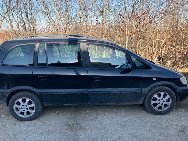 Opel Zafira 2.2 dti, снимка 4 - Автомобили и джипове - 48559923