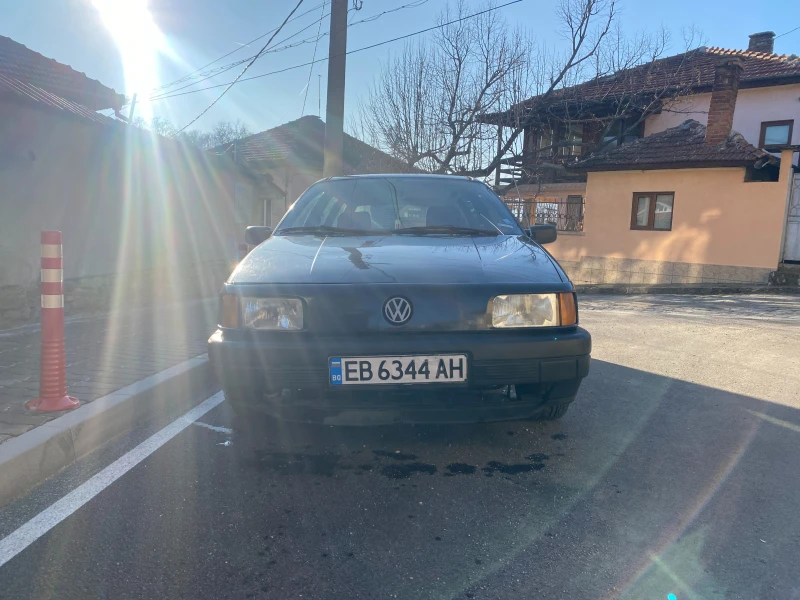 VW Passat 2.0i, снимка 2 - Автомобили и джипове - 48749754