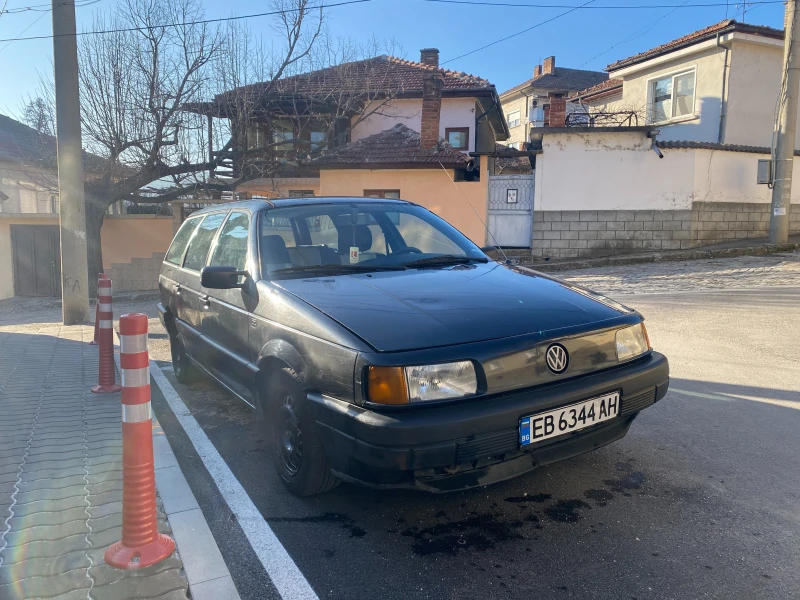 VW Passat 2.0i, снимка 1 - Автомобили и джипове - 48749754