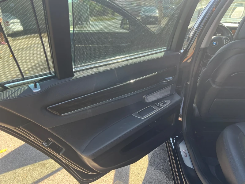 BMW 740 Bang&Olufsen, снимка 10 - Автомобили и джипове - 51069740