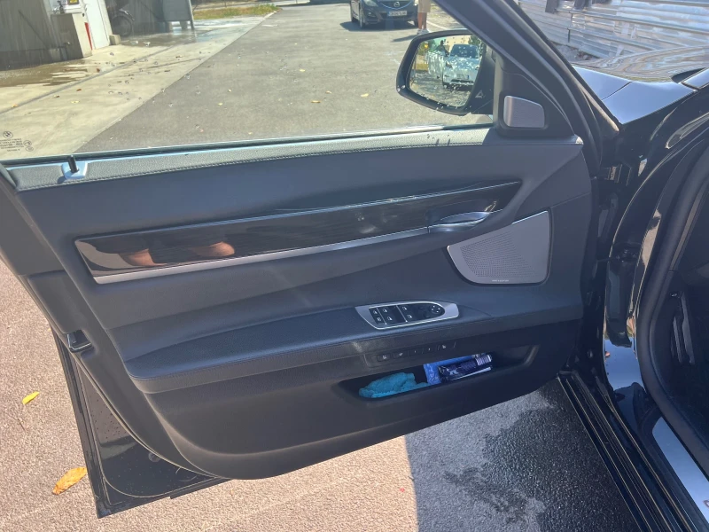 BMW 740 Bang&Olufsen, снимка 7 - Автомобили и джипове - 51069740