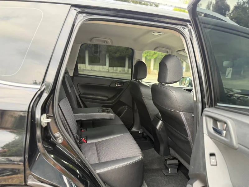 Subaru Forester 2.0 XT LPG, снимка 11 - Автомобили и джипове - 51412651