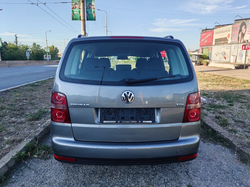 VW Touran 1.9 tdi 105ps Navi, снимка 7 - Автомобили и джипове - 51518455