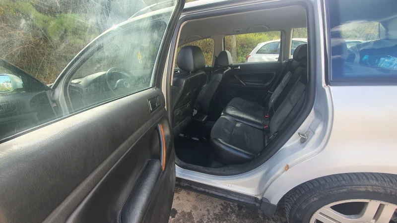 VW Passat 2.8 V6 4 motion, снимка 7 - Автомобили и джипове - 52168217
