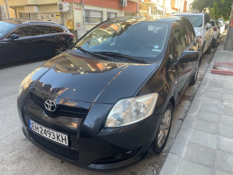 Toyota Auris 1.6, снимка 2 - Автомобили и джипове - 52364536