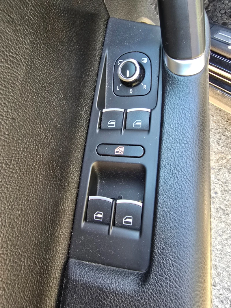 VW Passat, снимка 11 - Автомобили и джипове - 52727277