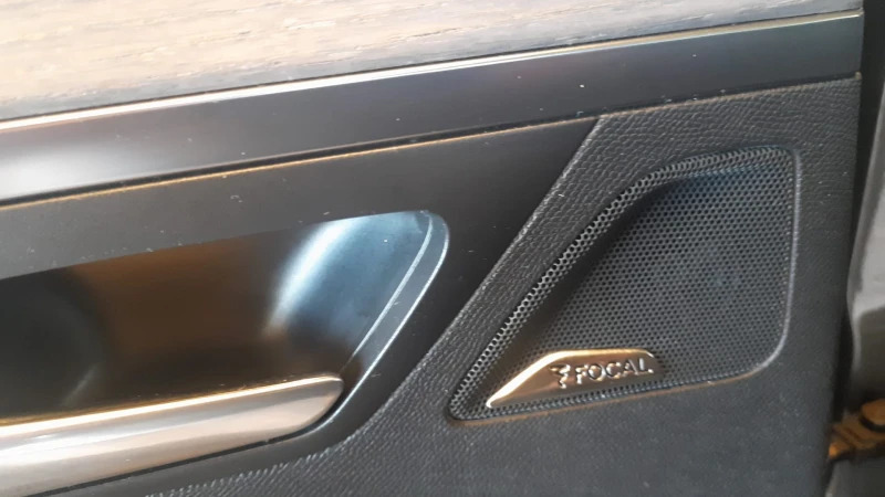 Peugeot 3008 2.0HDi-180кс= GT-LINE= КАТО НОВА, снимка 9 - Автомобили и джипове - 52889465