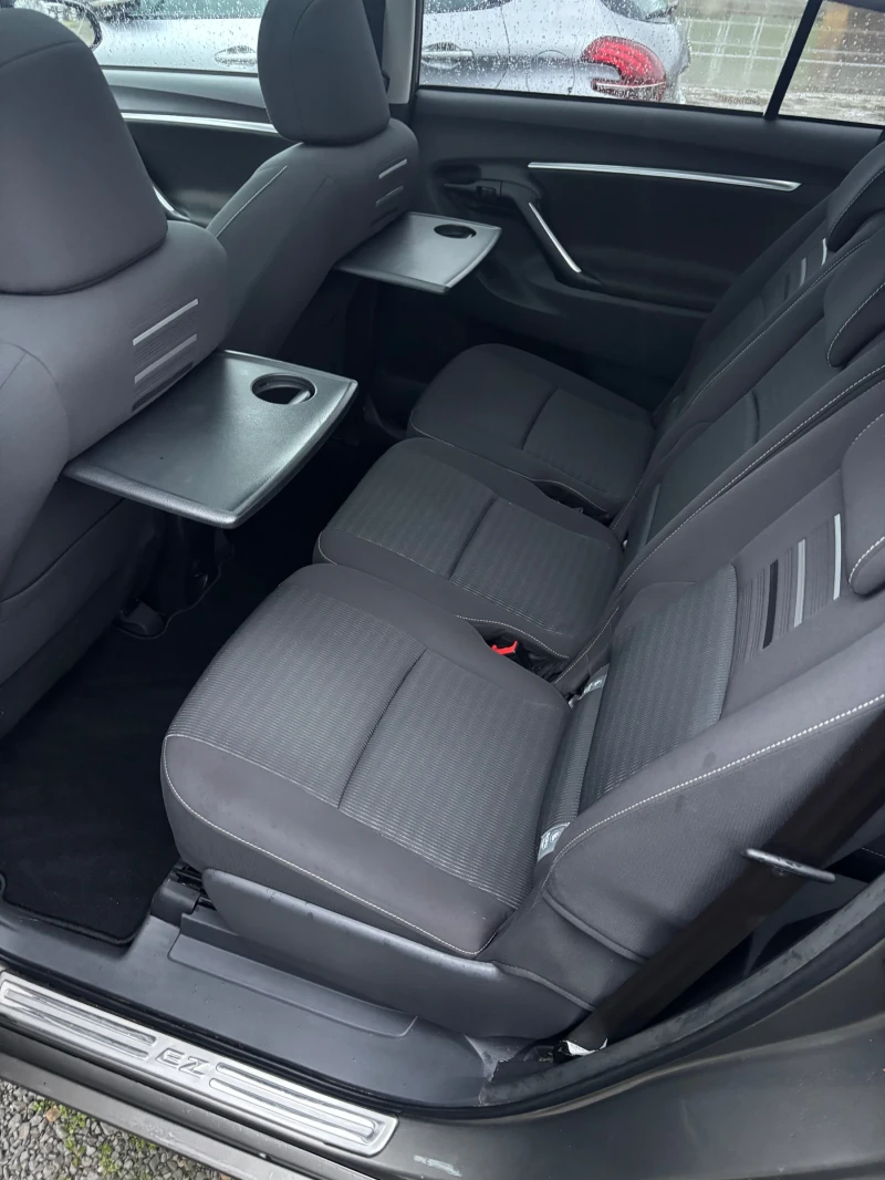 Toyota Verso Автомат 7Местна , снимка 10 - Автомобили и джипове - 52892911