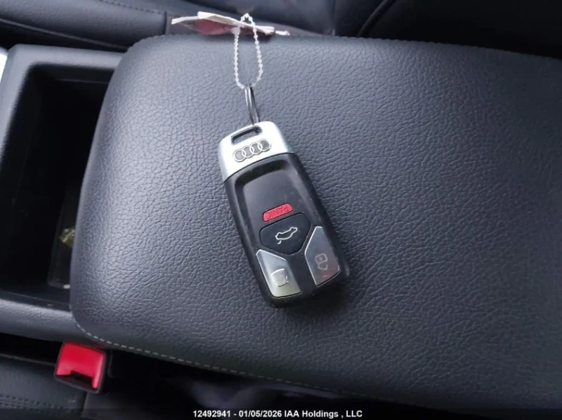 Audi A4 2.0T PROGRESSIV, снимка 9 - Автомобили и джипове - 53576412