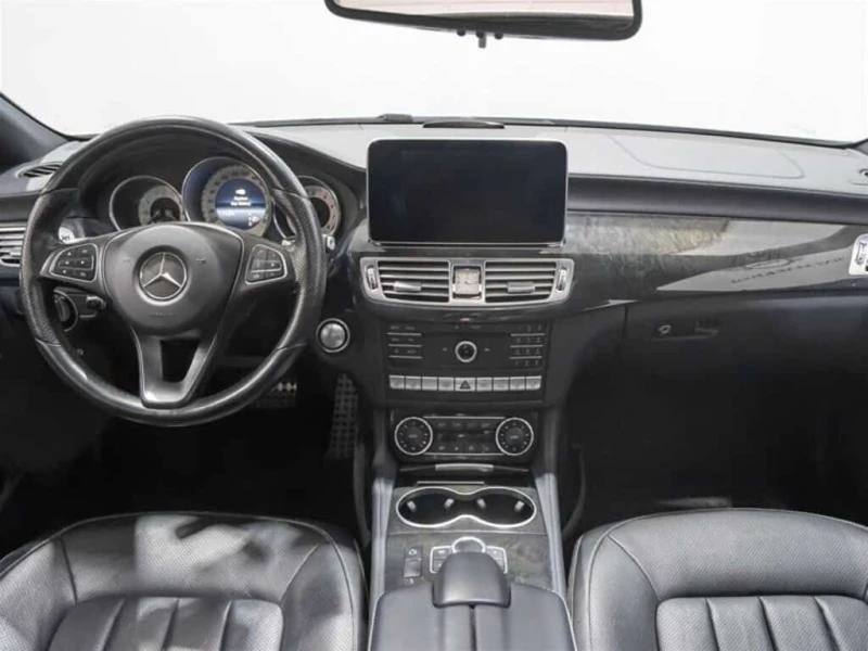 Mercedes-Benz CLS * CLS400 4MATIC * Heated Front Seats & Stee, снимка 7 - Автомобили и джипове - 53595092
