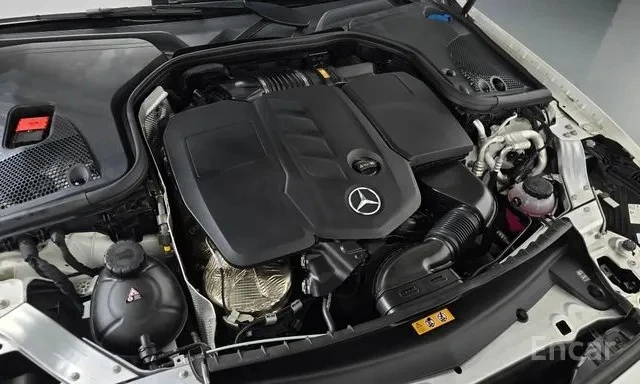 Mercedes-Benz E 220 D * BURMESTER * ОБДУХВАНЕ * HEAD UP * 2 КЛЮЧА * , снимка 8 - Автомобили и джипове - 55409383