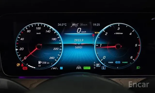 Mercedes-Benz E 220 D * BURMESTER * ОБДУХВАНЕ * HEAD UP * 2 КЛЮЧА * , снимка 9 - Автомобили и джипове - 55409383