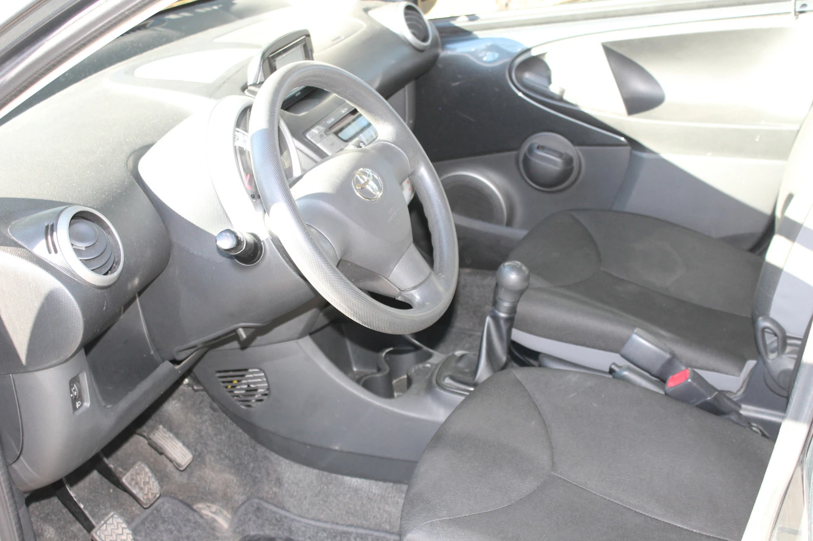 Toyota Aygo .ИТАЛИЯ, перфектен | Mobile.bg — изображение 11