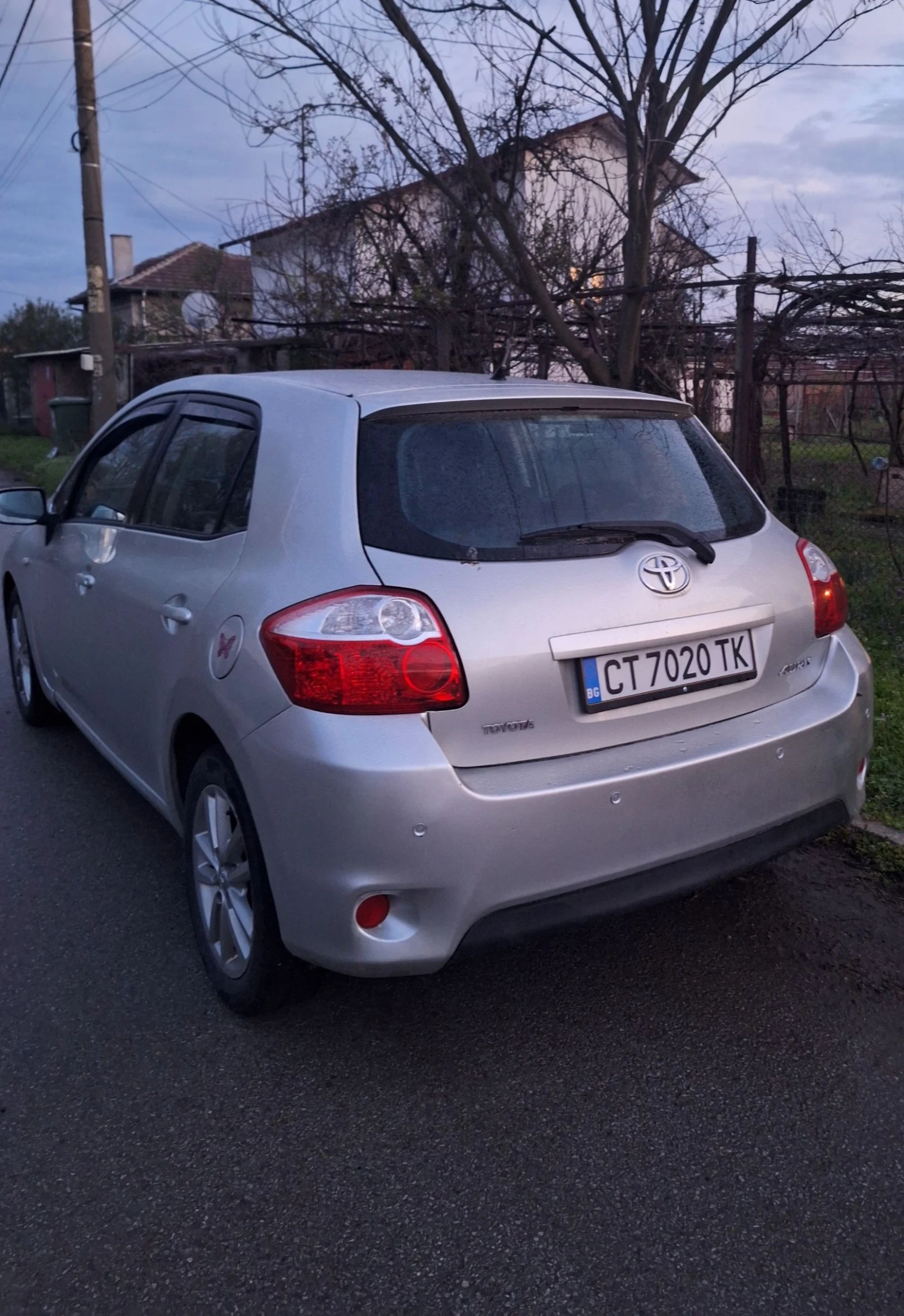 Toyota Auris 1.4 D4D - изображение 5