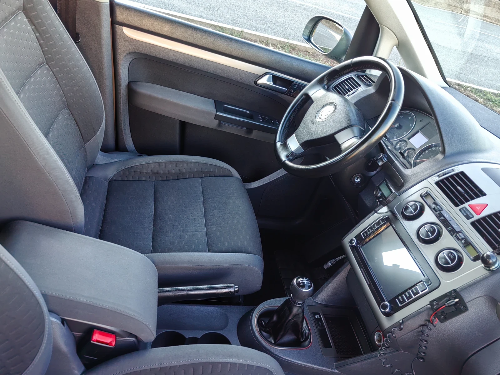 VW Touran 1.9 tdi 105ps Navi | Mobile.bg   12