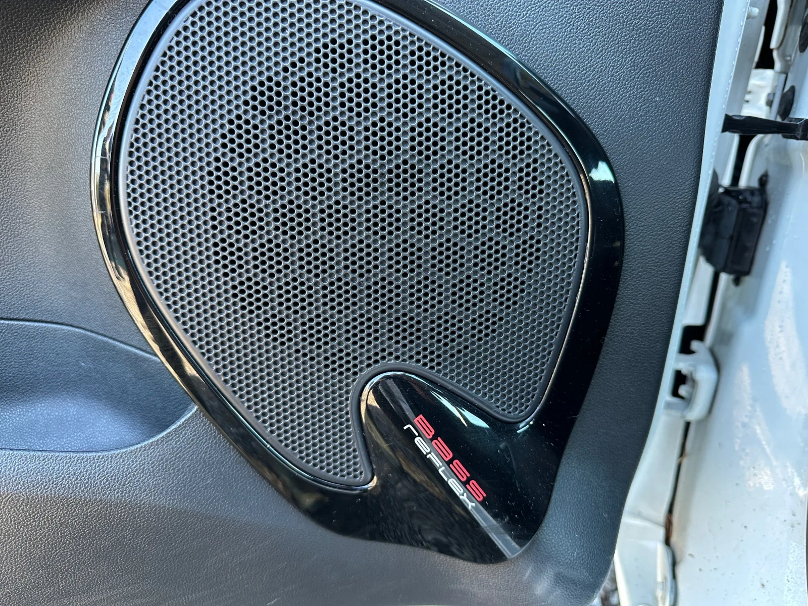 Renault Clio 1, 5 DUEL - изображение 10