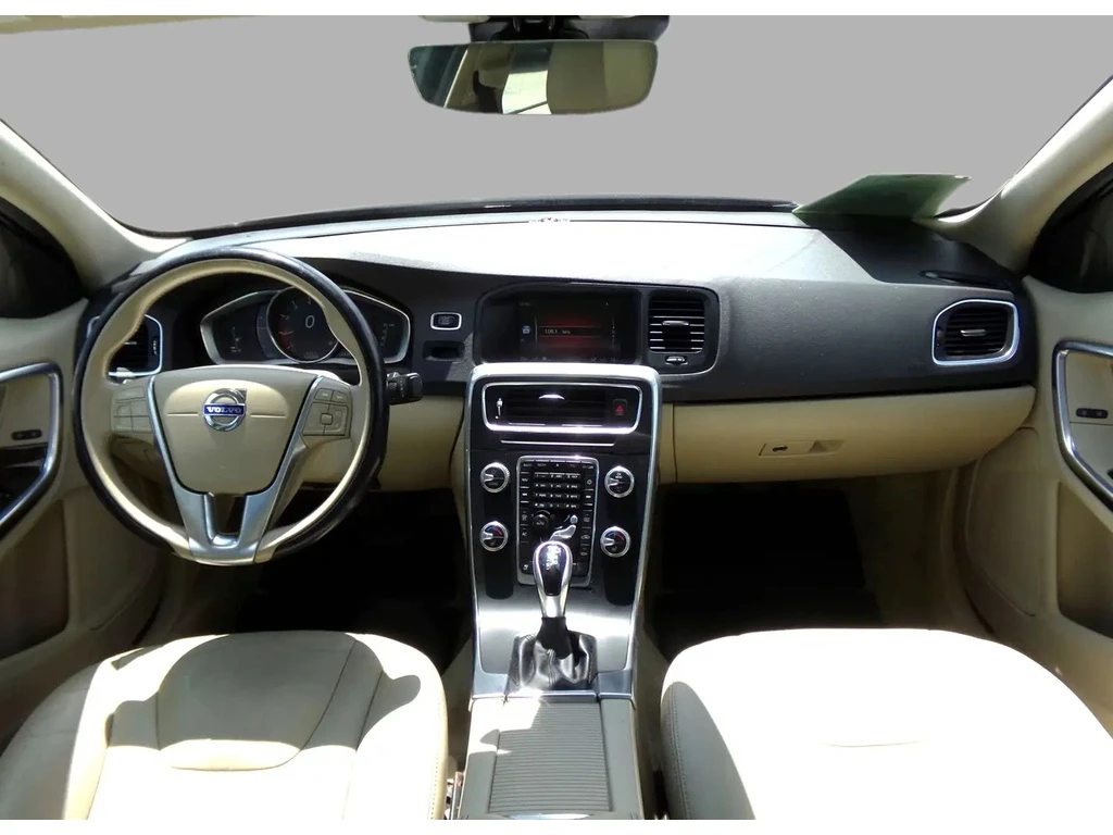 Volvo S60 * АВТО КРЕДИТ* ЦЕНА ДО БГ * СЕРВИЗНА ИСТОРИЯ *  - изображение 9