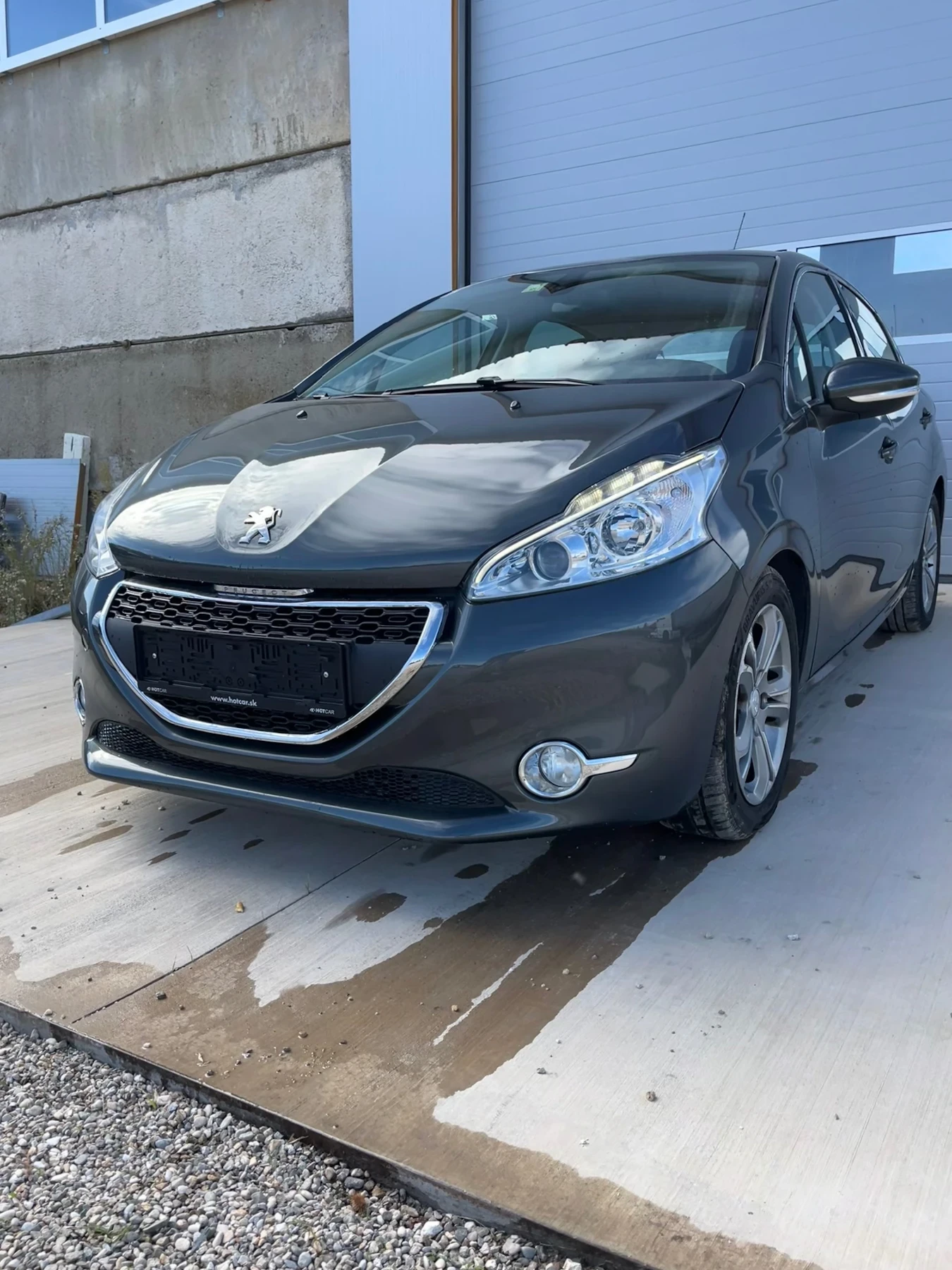 Peugeot 208  - изображение 2
