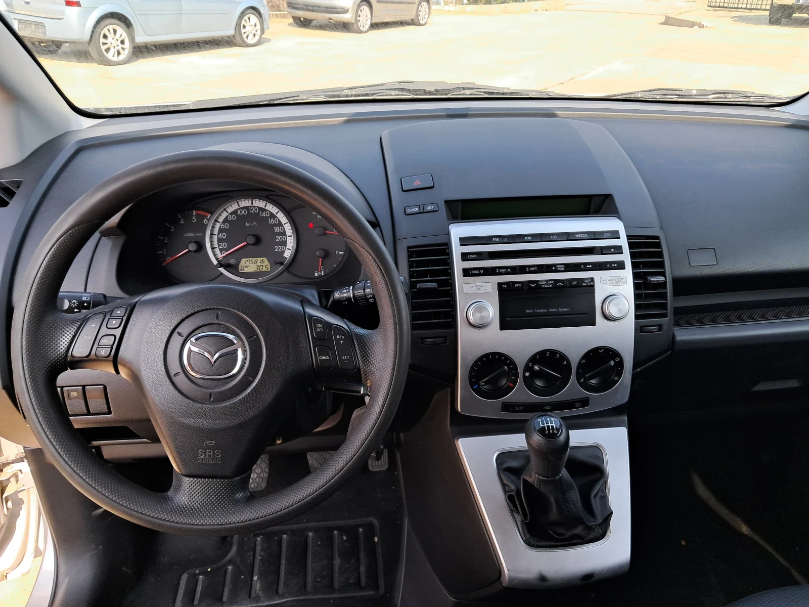 Mazda 5 2.0 D 6+ 1, снимка 10 - Автомобили и джипове - 53732925