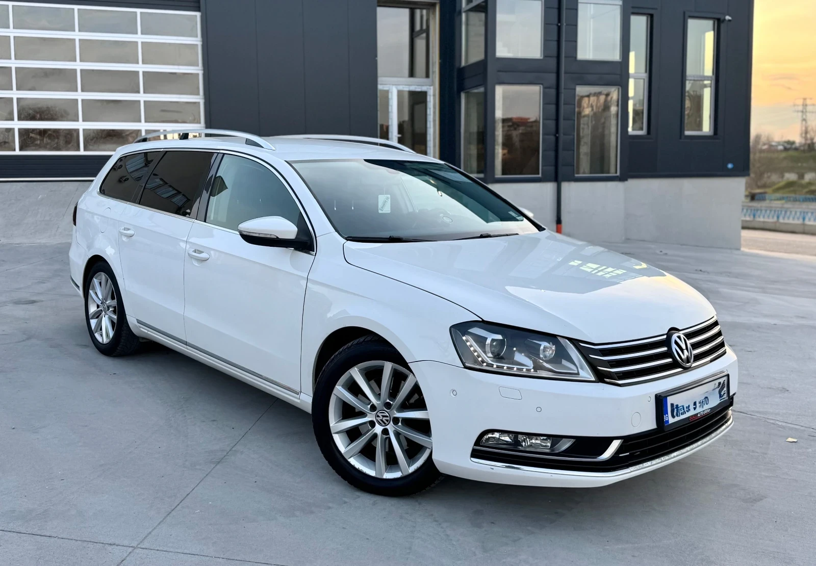 VW Passat 2.0 TDI, снимка 7 - Автомобили и джипове - 53883736