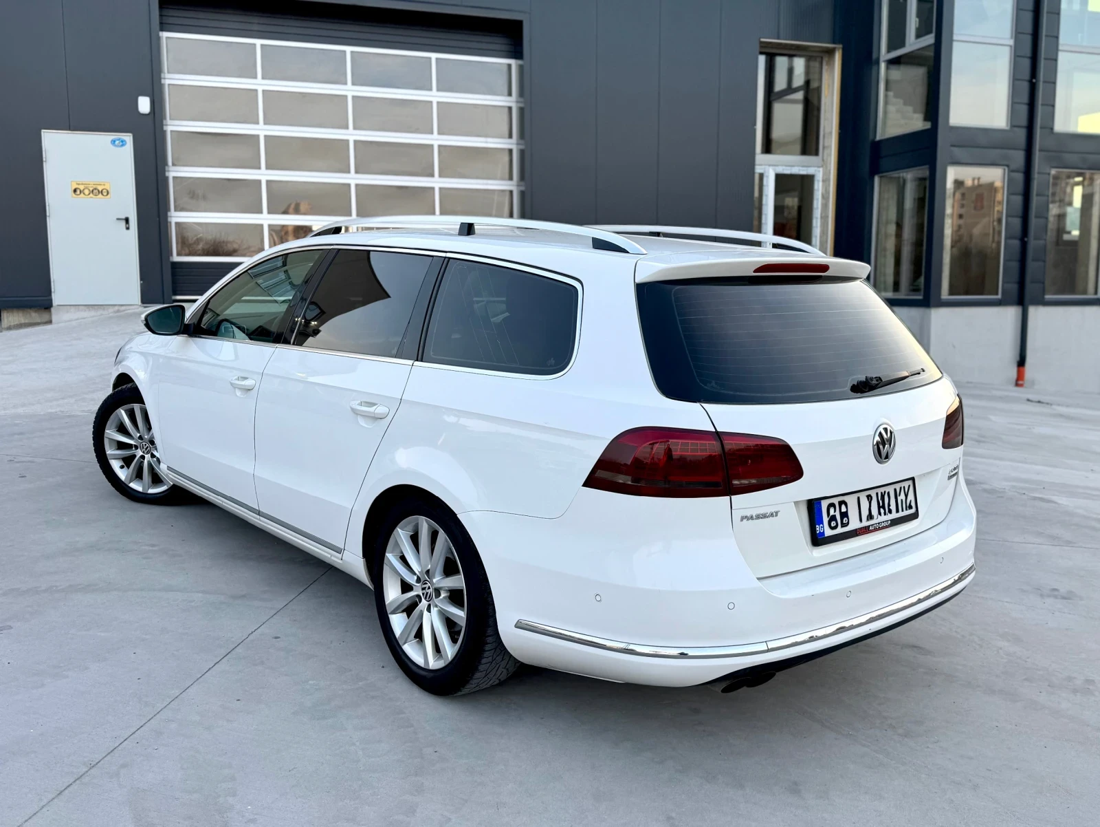 VW Passat 2.0 TDI, снимка 3 - Автомобили и джипове - 53883736