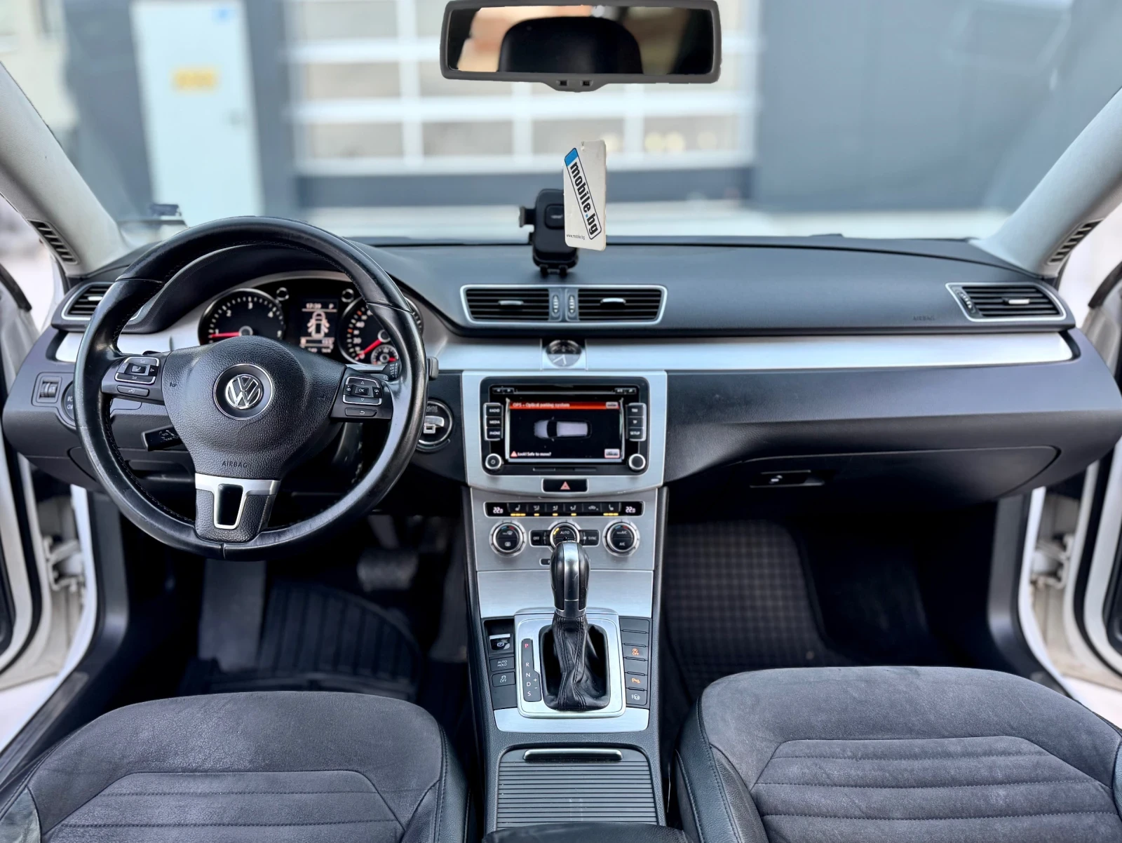 VW Passat 2.0 TDI, снимка 14 - Автомобили и джипове - 53883736