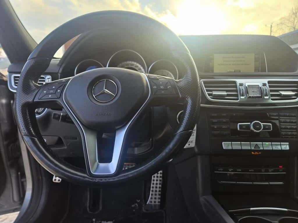 Mercedes-Benz E 400 AMG Line * Фиксирана цена до БГ * CARFAX * , снимка 11 - Автомобили и джипове - 54039005