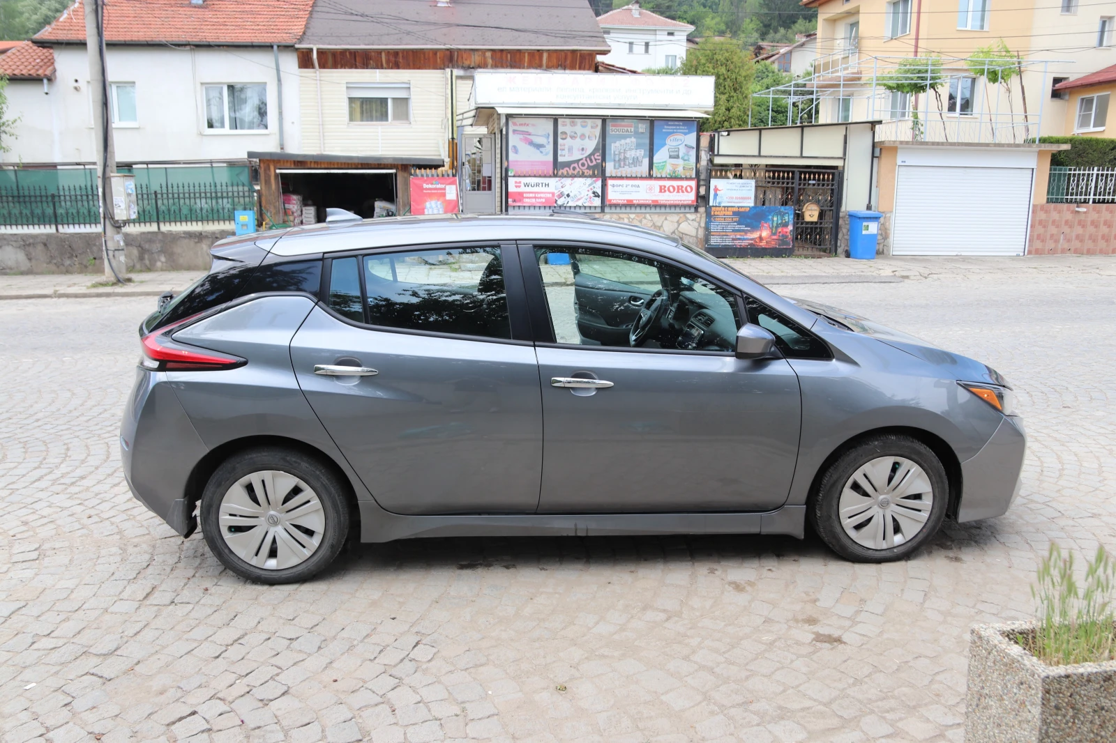 Nissan Leaf  S, снимка 9 - Автомобили и джипове - 55013156