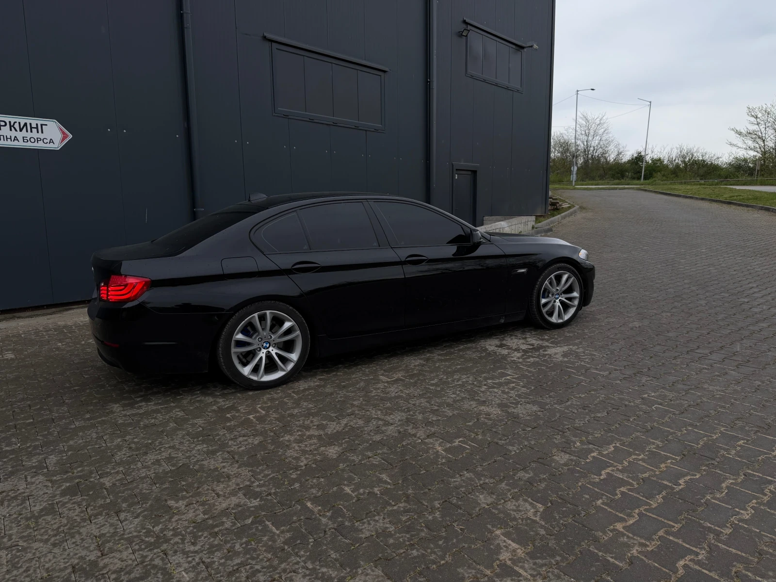 BMW 520, снимка 2 - Автомобили и джипове - 54356750