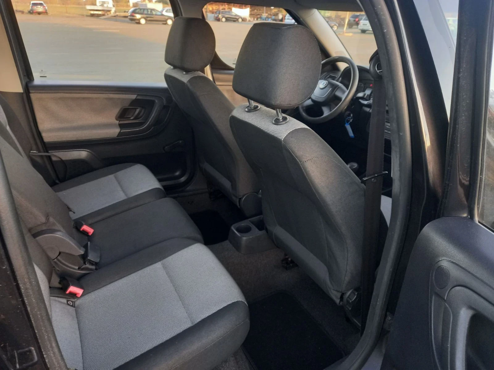 Skoda Roomster 1.4, снимка 9 - Автомобили и джипове - 54490471