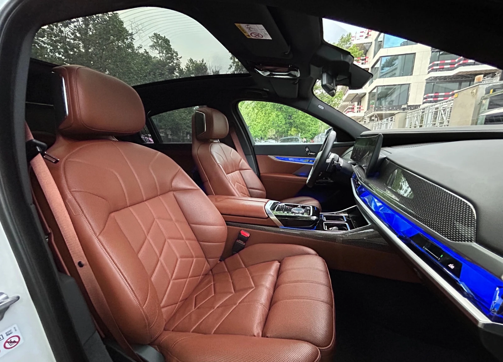 BMW 740 d xDrive M Sport Paket, снимка 7 - Автомобили и джипове - 54520405