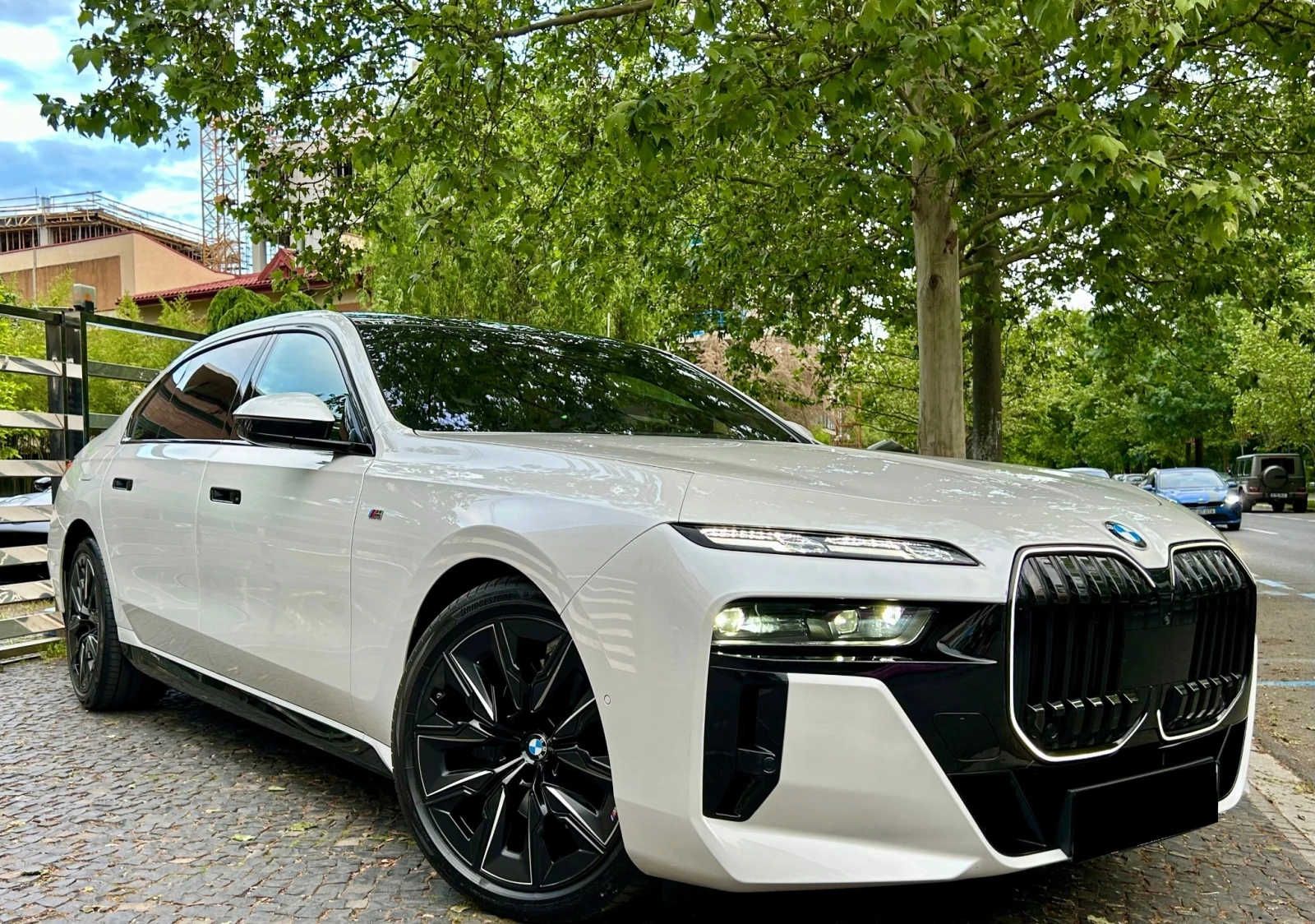BMW 740 d xDrive M Sport Paket, снимка 3 - Автомобили и джипове - 54520405
