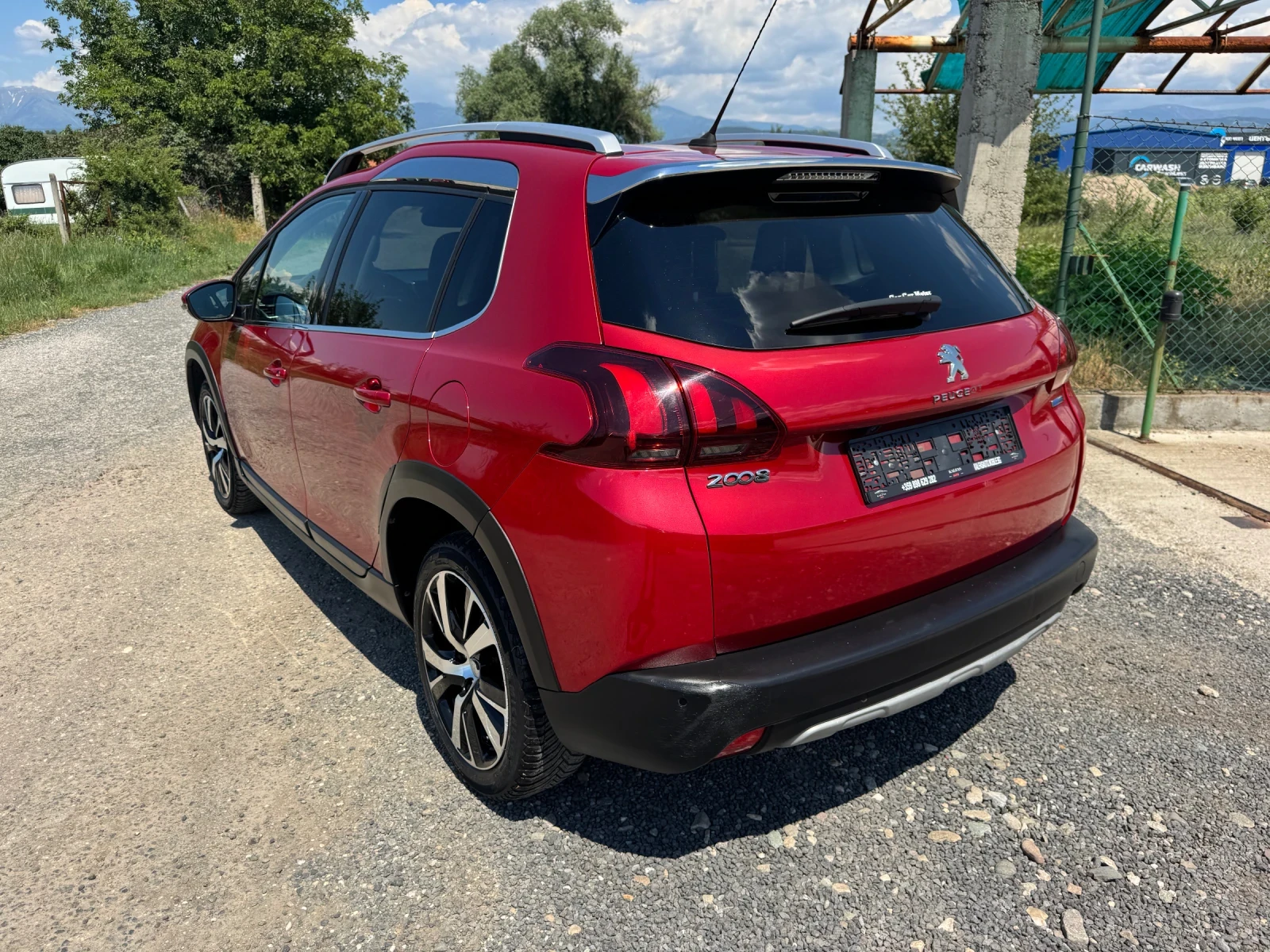 Peugeot 2008 1.2T * ALLURE* CAMERA* SERVICE* , снимка 7 - Автомобили и джипове - 54835472