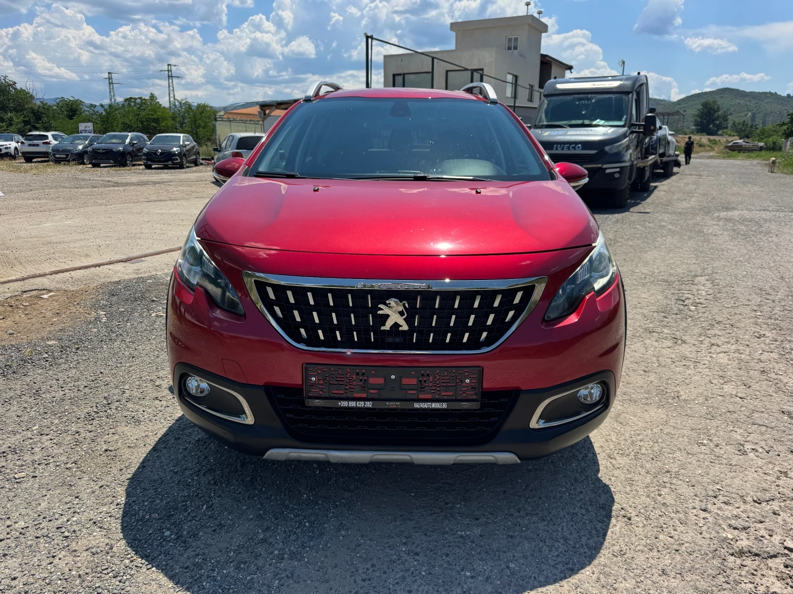 Peugeot 2008 1.2T * ALLURE* CAMERA* SERVICE* , снимка 2 - Автомобили и джипове - 54835472